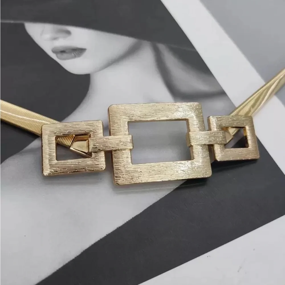 Elegant Gold Belt with Square Buckle - Picture 2 of 6